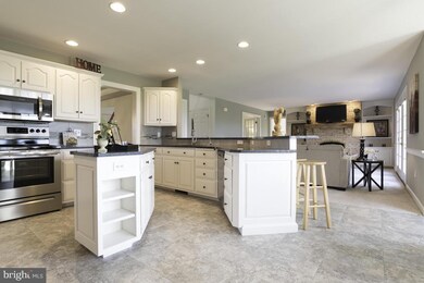 512 Gibbons Rd, Bird In Hand, PA 17505 - photo 2