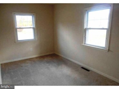 121 S Pemberton Rd, Pemberton, NJ 08068 - photo 4