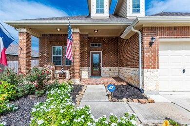 376 Lake Line Dr, Alvin, TX 77511 - photo 2