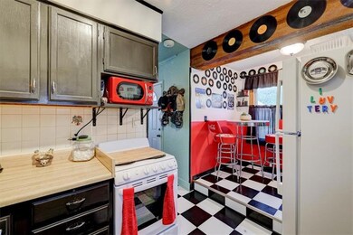 1808 E 27th St, Des Moines, IA 50317 - photo 6