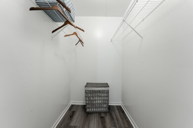 10112 Holly Ln unit 1N, Des Plaines, IL 60016 - photo 7