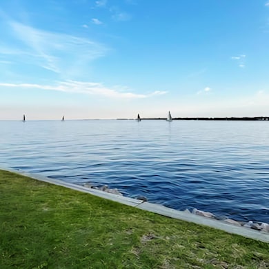 101 Old Ferry Rd unit 9A, Shalimar, FL 32579 - photo 2