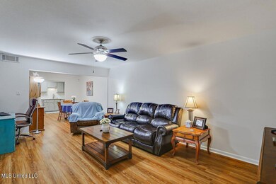 5515 Wayneland Dr Apt F1 3
