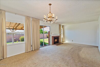 Dining Room (2)