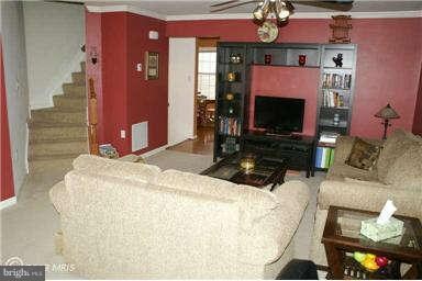 241 Scarboro Dr, Bunker Hill, WV 25413 - photo 6