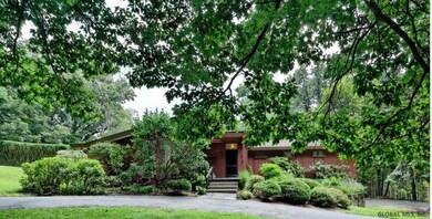 34 East Rd, Troy, NY 12180 - photo 2