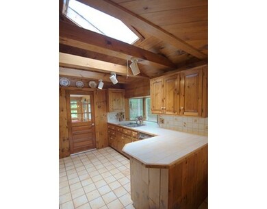 35 Indian Trail, North Attleboro, MA 02760 - photo 4