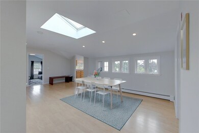 26 Cliff Ave unit 4, Newport, RI 02840 - photo 5