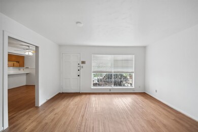 926 E 14th St, Houston, TX 77009 - photo 5