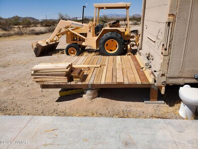 Deck off container 2