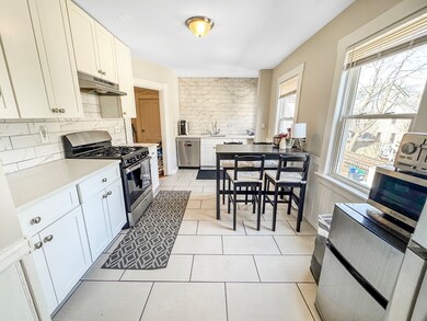 107 Columbia St unit 2, Cambridge, MA 02139 - photo 2