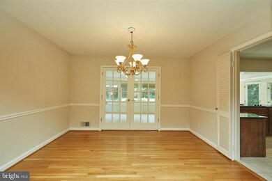 2419 Claremont Dr, Falls Church, VA 22043 - photo 7