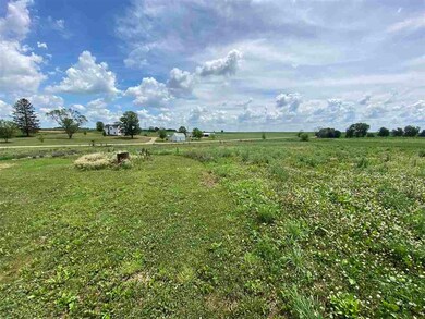 6835 Curve Rd, Lancaster, WI 53813 - photo 5