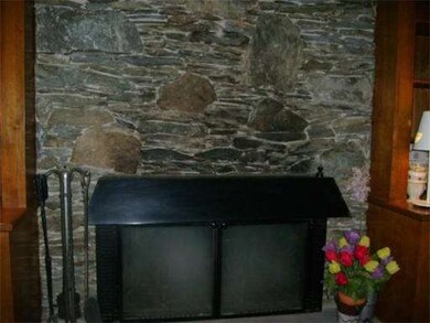 155 Colonial Dr, Somerset, MA 02726 - photo 3