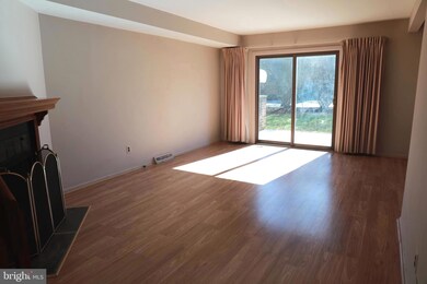 206 Hanover Ct, Chesterbrook, PA 19087 - photo 2