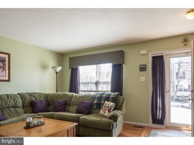 114 Westminster Ct, Harleysville, PA 19438 - photo 5