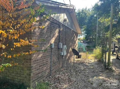 5633 Collinswood Dr, Milton, FL 32583 - photo 3