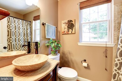 4640 36th St S unit A2, Arlington, VA 22206 - photo 6