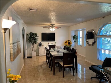 7215 Jadewood Dr, Houston, TX 77088 - photo 5