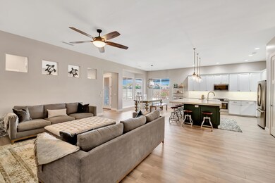 10226 E Laguna Azul Ave, Mesa, AZ 85209 - photo 5