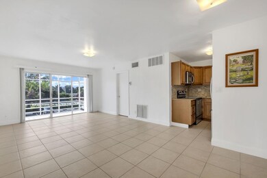 River Shores unit 211, Oakland Park, FL 33334 - photo 7