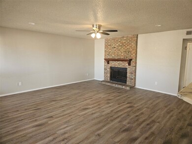 5032 Winder Ct unit D, North Richland Hills, TX 76180 - photo 4