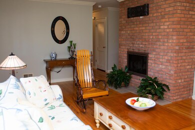 18Birchcrest191008