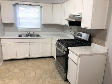 5629 Saint Charles Rd unit 109, Berkeley, IL 60163 - photo 3