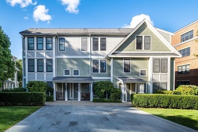 115 Crowninshield Rd unit 115, Brookline, MA 02446 - photo 3