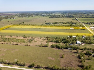 5824 County Road 392, Alvin, TX 77511 - photo 5