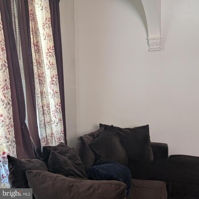 619 W Lafayette St, Norristown, PA 19401 - photo 5