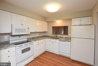10896 Stone Hill Ln, Manassas, VA 20109 - photo 3