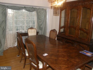 7316 Lois Ln, Lanham, MD 20706 - photo 3