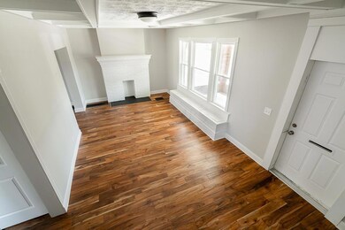 Living Room - Vacant