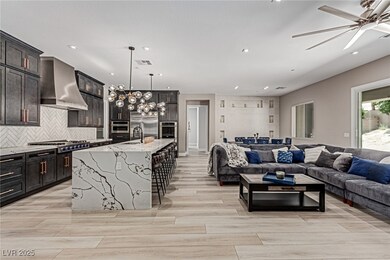 2669 Pioneer Estates Ct, Las Vegas, NV 89117 - photo 6