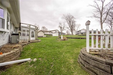 4553 Jonathan Ln NW, Cedar Rapids, IA 52405 - photo 5