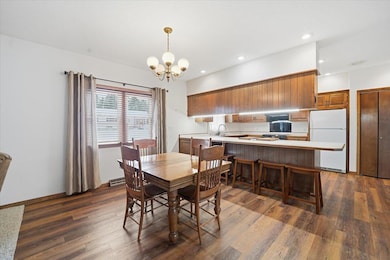 102 Jahnke Ave, Waverly, IA 50677 - photo 7