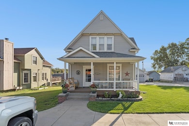 536 N Walnut St, Wahoo, NE 68066 - photo 2