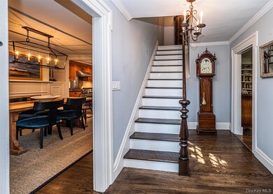 92 S Country Rd, Remsenburg-Speonk, NY 11960 - photo 3