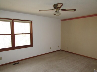 3807 SW Deer Trail Dr, Topeka, KS 66610 - photo 6