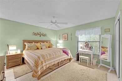 7932 Goldleaf St, Orlando, FL 32835 - photo 5