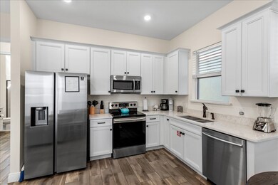 8027 Knee Deep Rd unit 154, Four Corners, FL 34747 - photo 4