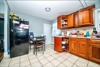 240 Quequechan St, Fall River, MA 02723 - photo 7