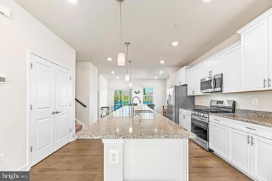 23815 Myrtle Glen Way, California, MD 20619 - photo 6