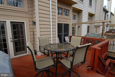 13904 Baton Rouge Ct, Centreville, VA 20121 - photo 4