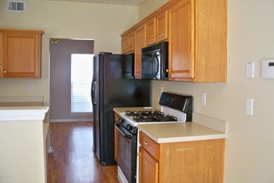 10104 Landwood Dr, Louisville, KY 40291 - photo 5