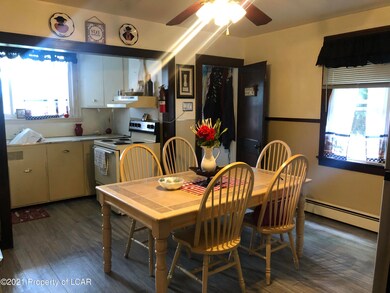 716 E Diamond Ave, Hazleton, PA 18201 - photo 4