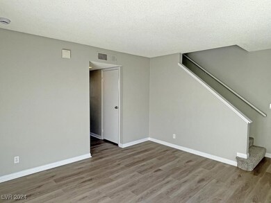 7054 Burcot Ave unit J43, Las Vegas, NV 89156 - photo 5
