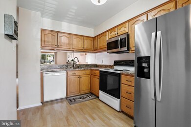 6778 Ducketts Ln, Elkridge, MD 21075 - photo 4