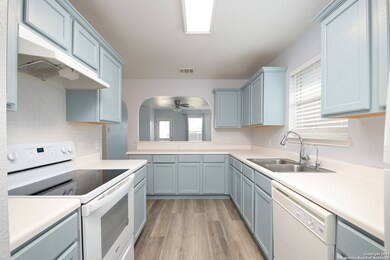 11007 Colt Isle, San Antonio, TX 78254 - photo 7